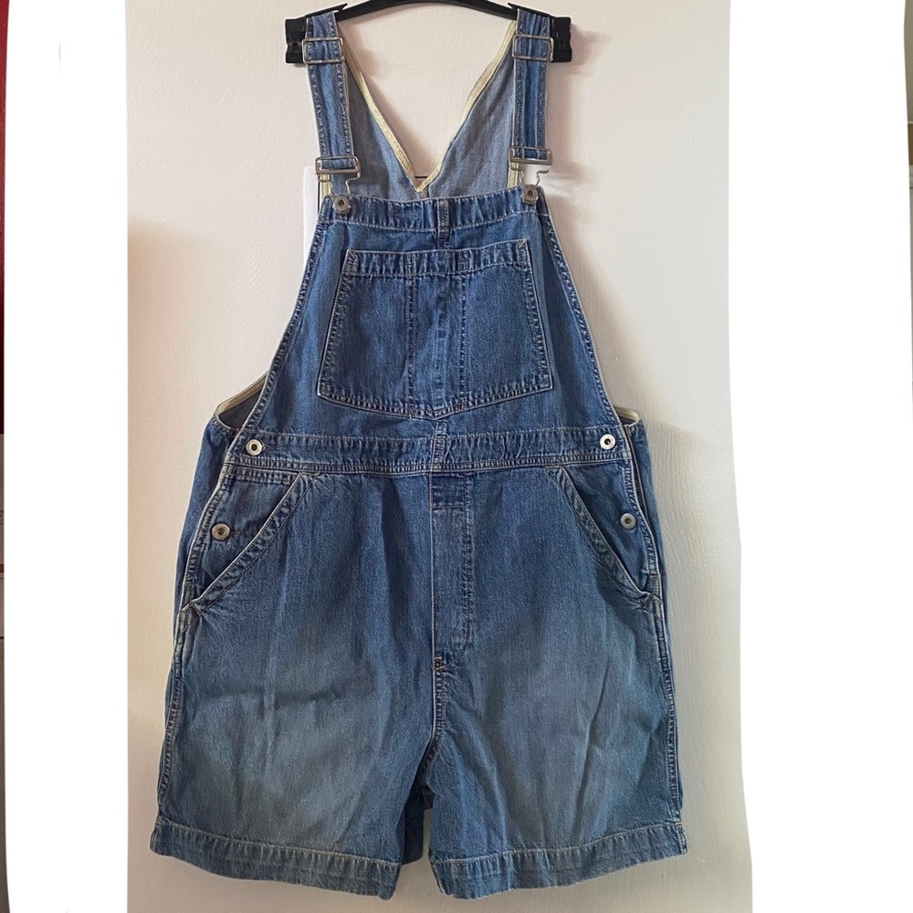 VINTAGE Gap Short Overalls